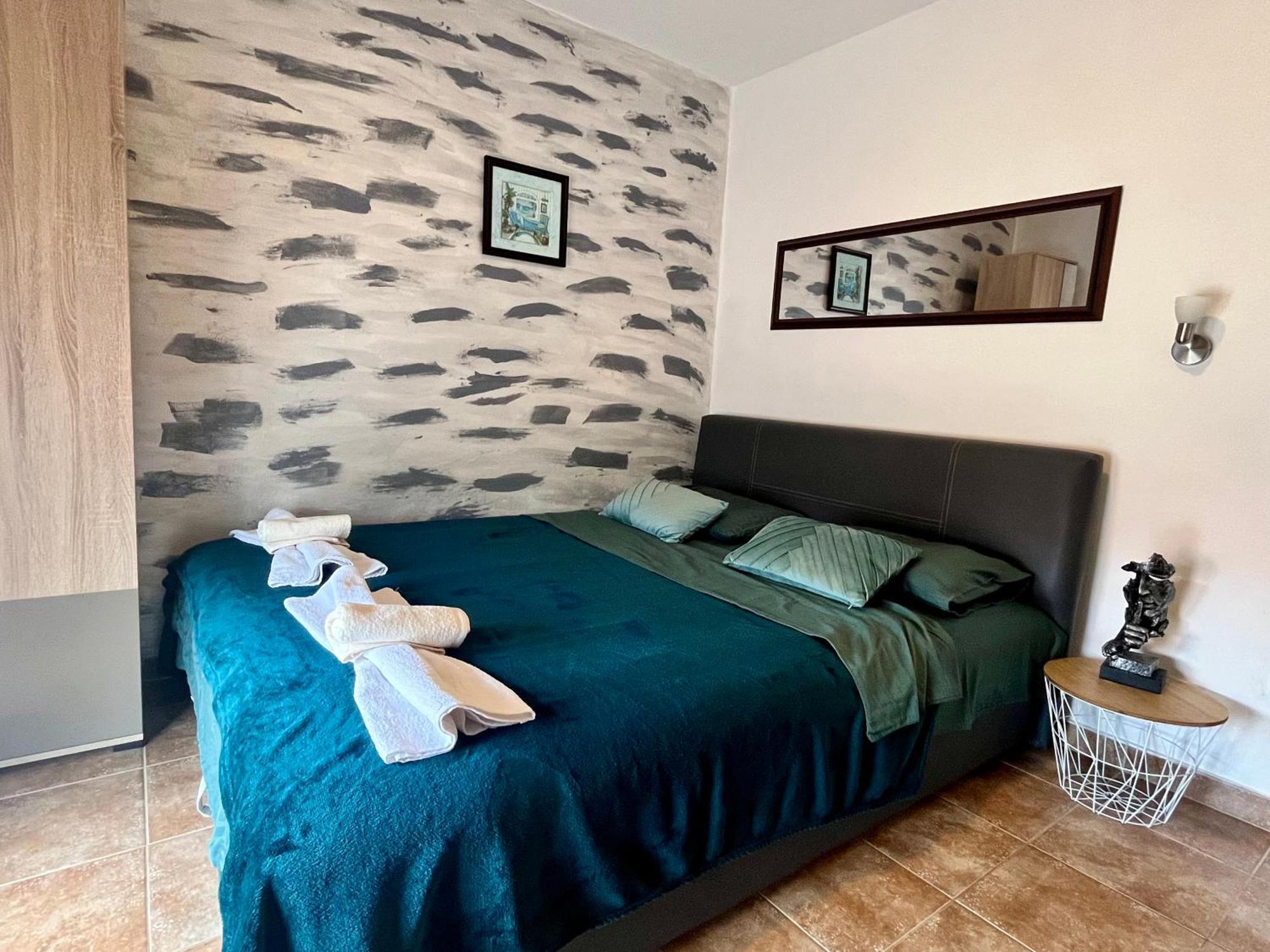 Apartments Obradovic Krasići Εξωτερικό φωτογραφία
