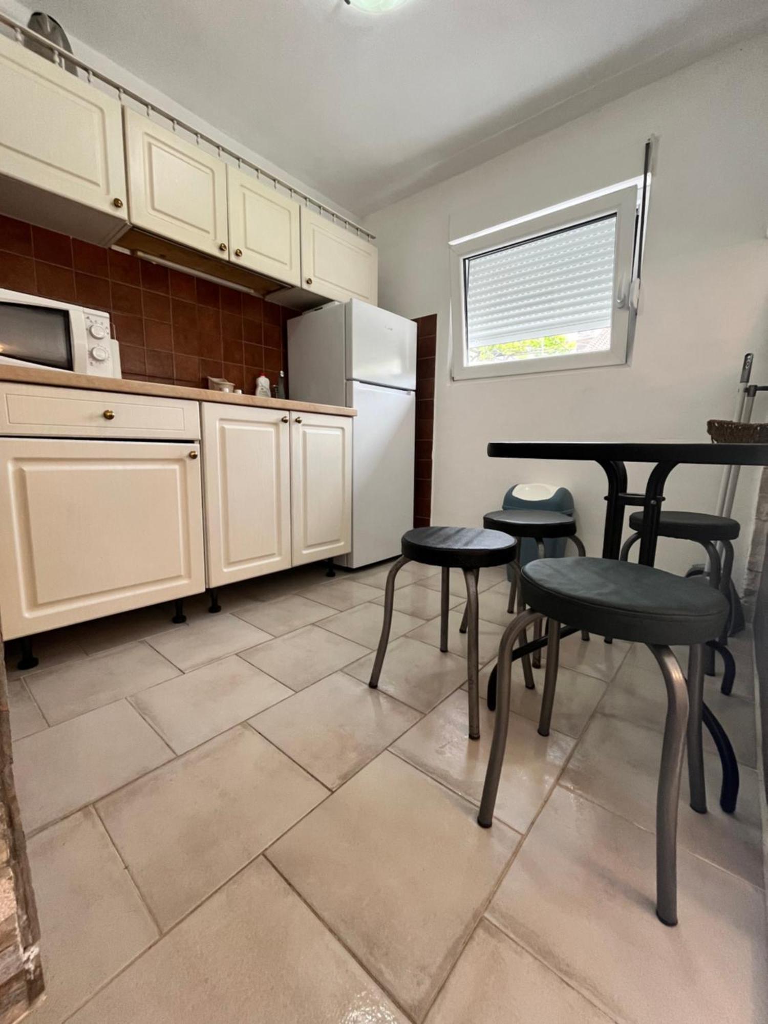 Apartments Obradovic Krasići Δωμάτιο φωτογραφία