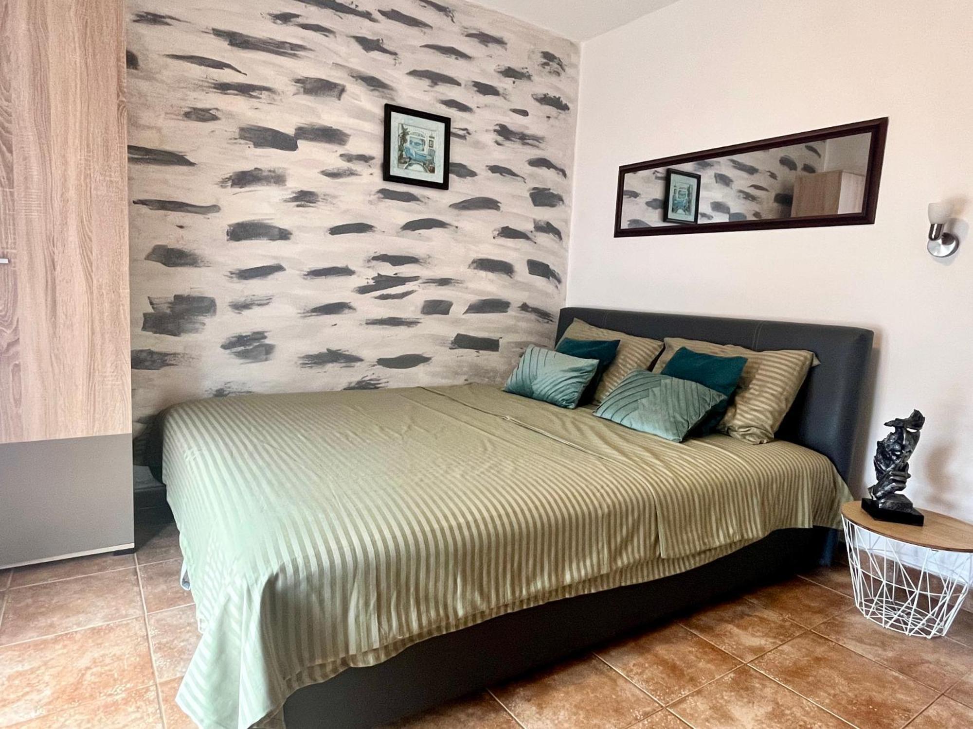 Apartments Obradovic Krasići Δωμάτιο φωτογραφία