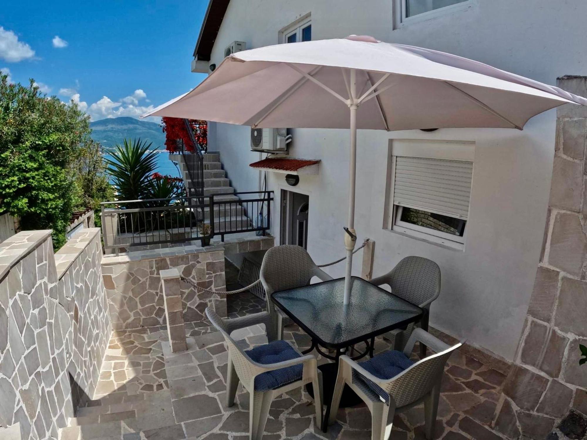 Apartments Obradovic Krasići Εξωτερικό φωτογραφία